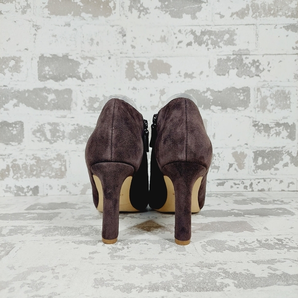 Elegant Brown Suede Women's Heels - Picture 5 of 13